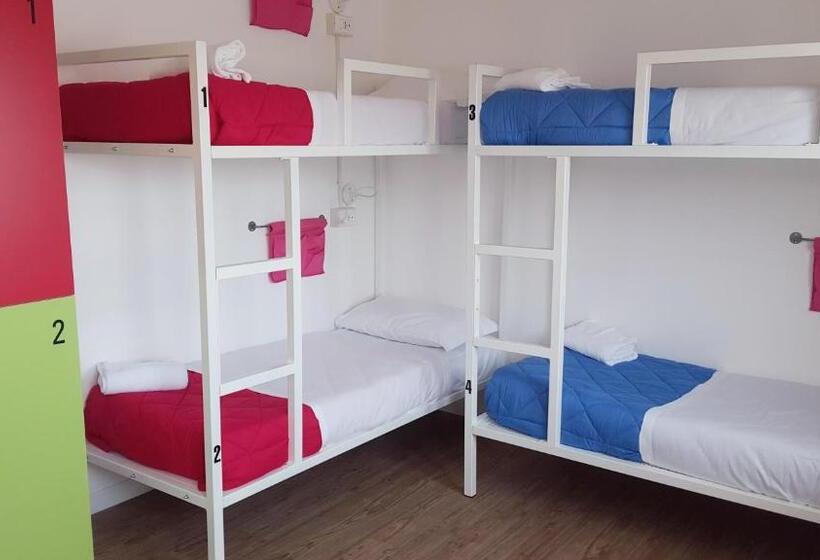 Четырехместный Номер Стандарт, Lake Garda Hostel