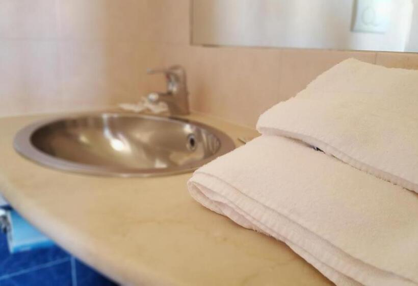 Семейный Номер, Lake Garda Hostel