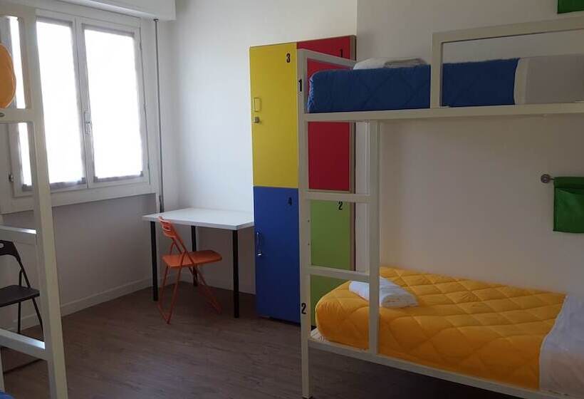 Четырехместный Номер Стандарт, Lake Garda Hostel