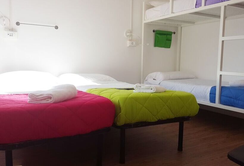 Четырехместный Номер Стандарт, Lake Garda Hostel