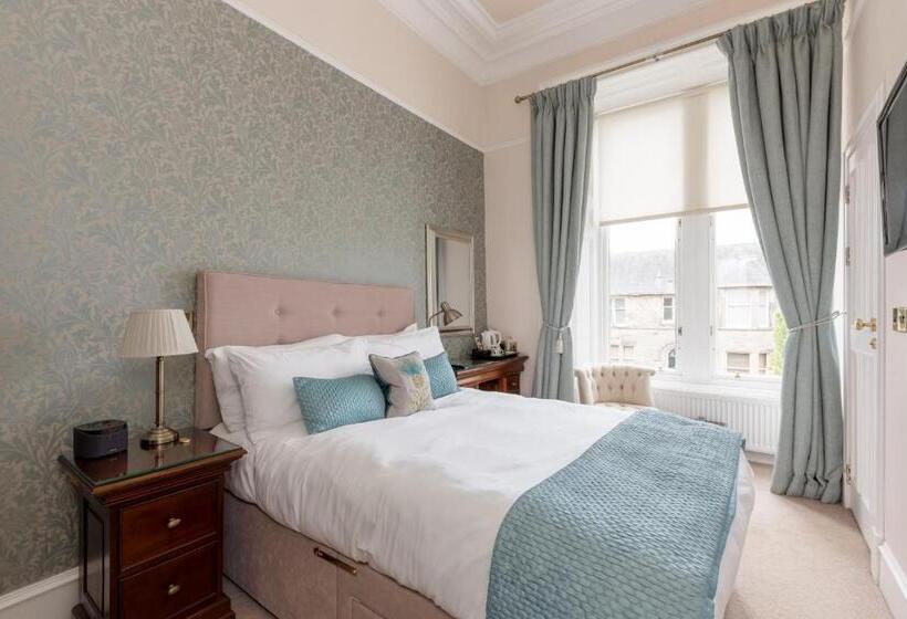 Номер Стандарт Индивидуальный, Victoria Square & The Orangery