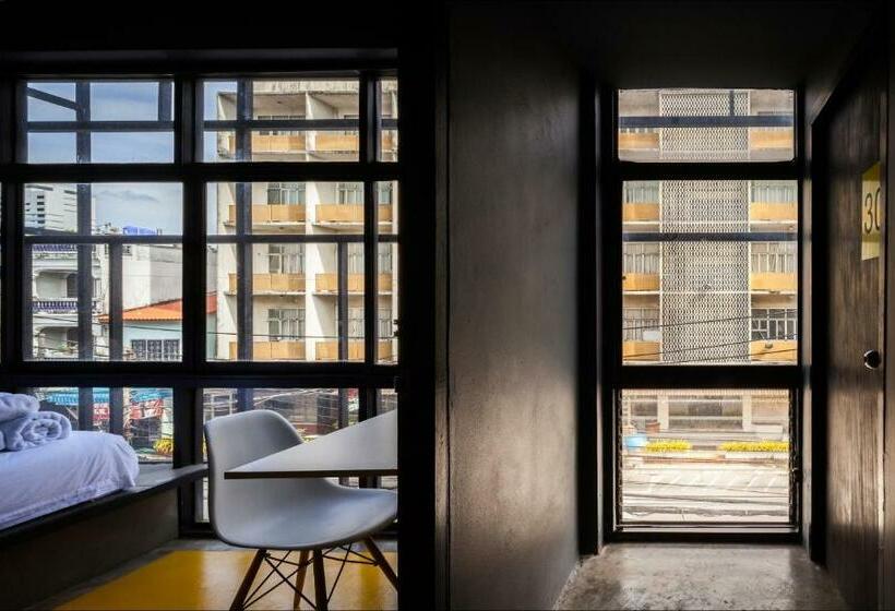 스탠다드 룸 공동 욕실, Fulfill Phuket   Sha