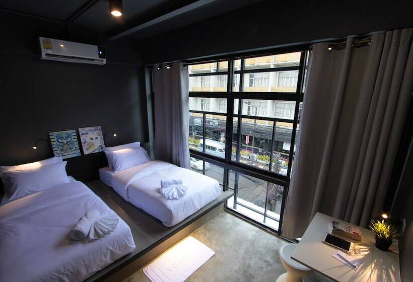 스탠다드 룸 공동 욕실, Fulfill Phuket   Sha