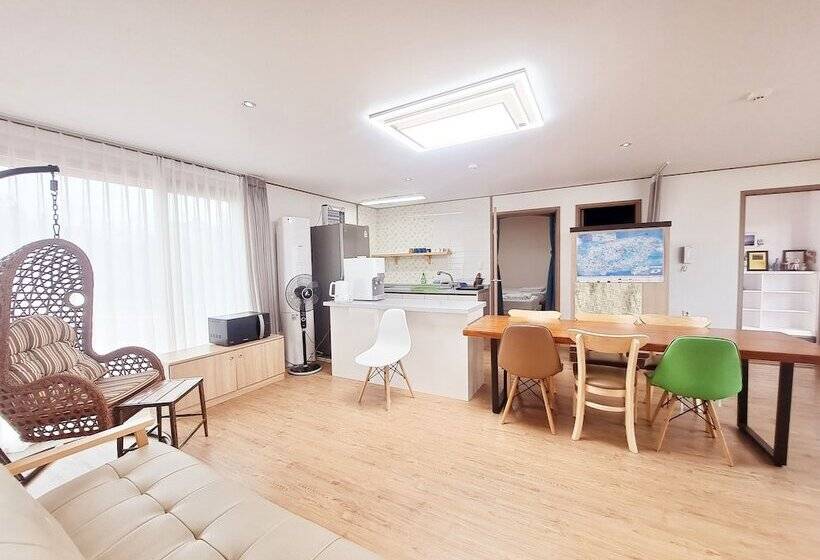 Apartament Deluxe 3 Dormitoris, Gillime Pension