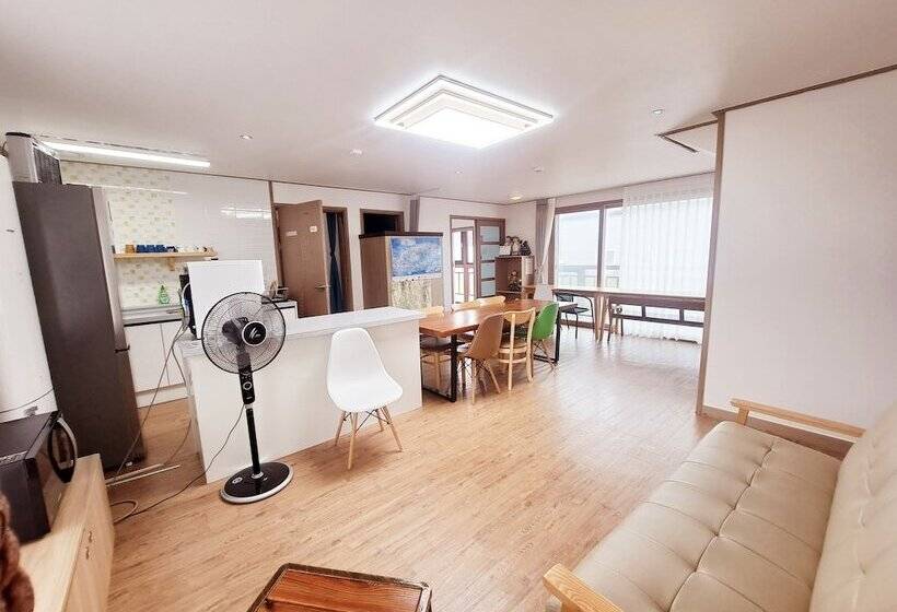 Apartament Deluxe 3 Dormitoris, Gillime Pension