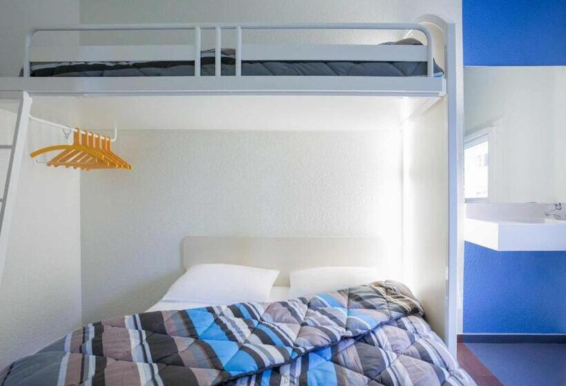 Трехместный Номер Стандарт Совместная Ванная, Enzo Hotels 1er Prix Charleville