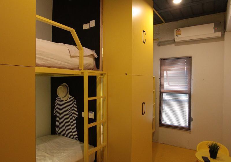 스탠다드 4인용 룸 공용 욕실, Fulfill Phuket   Sha