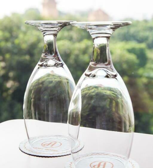 اتاق سوپریور, Army