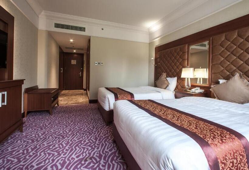 اتاق خانوادگی, Army