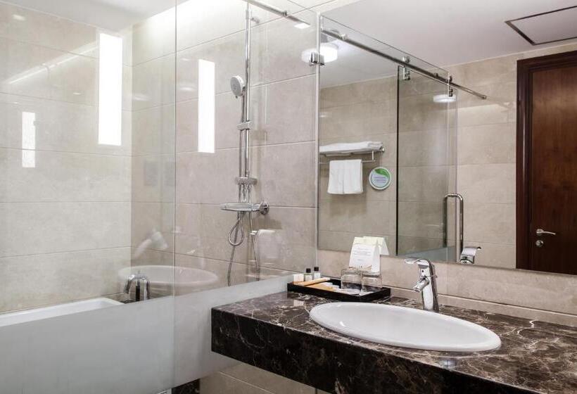 اتاق سوپریور, Army