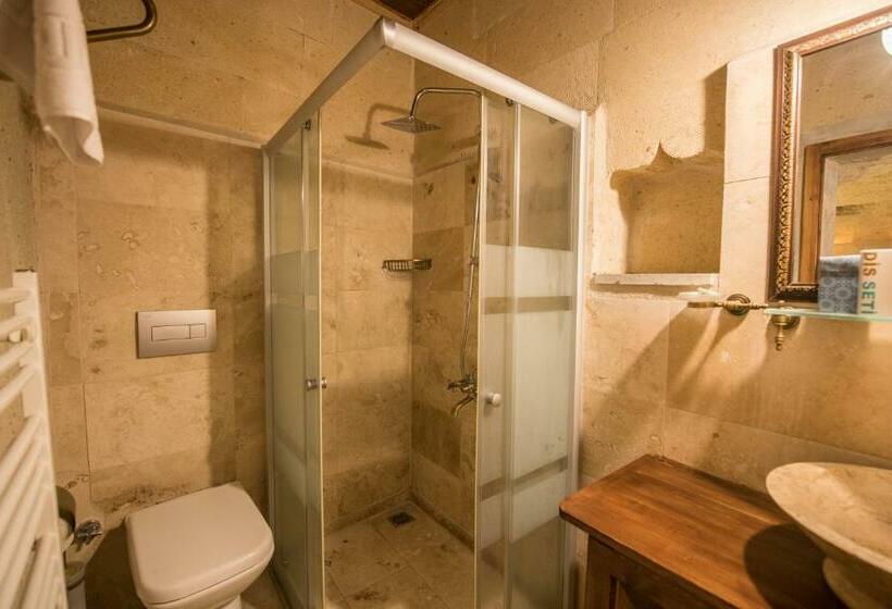 اتاق استاندارد, Charming Cave