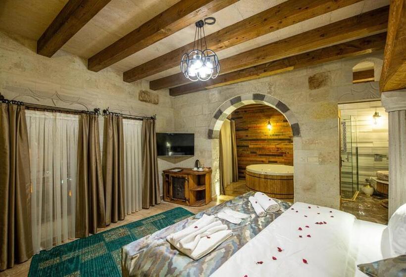 سوییت, Charming Cave