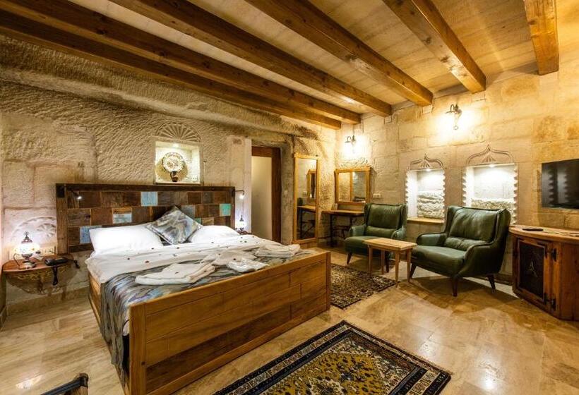 اتاق سوپریور, Charming Cave