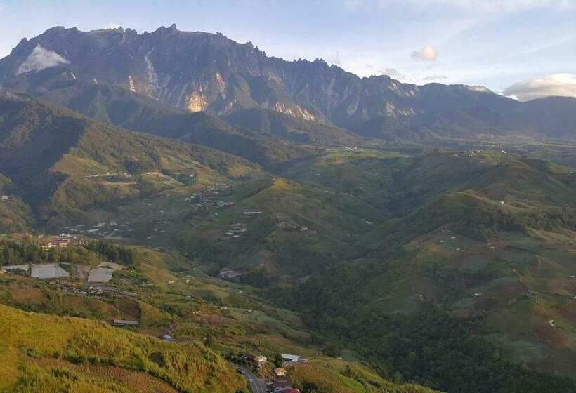 غرفة قياسية مطلة على الجبل, Crystal Hill R