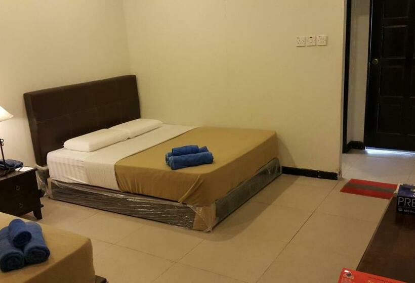 غرفة سوبيريور ثلاثية, Crystal Hill R