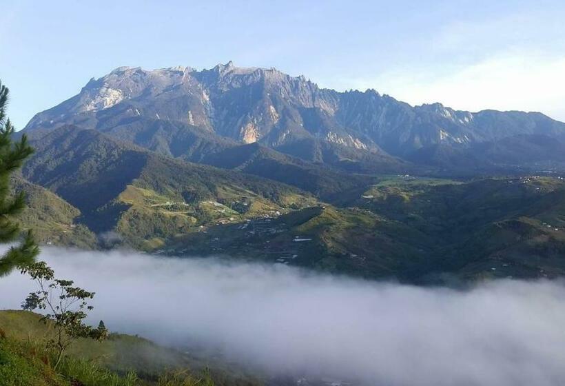 غرفة سوبيريور ثلاثية, Crystal Hill R