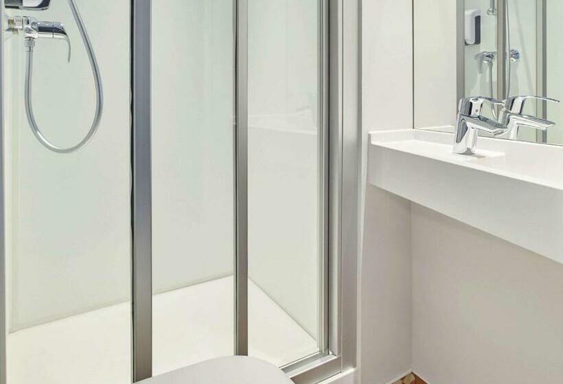 スタンダードルーム, F1 Perpignan Sud