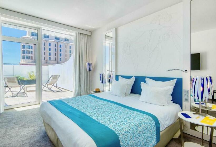 اتاق سوپریور با تخت بزرگ, Golden Tulip Marseille Euromed