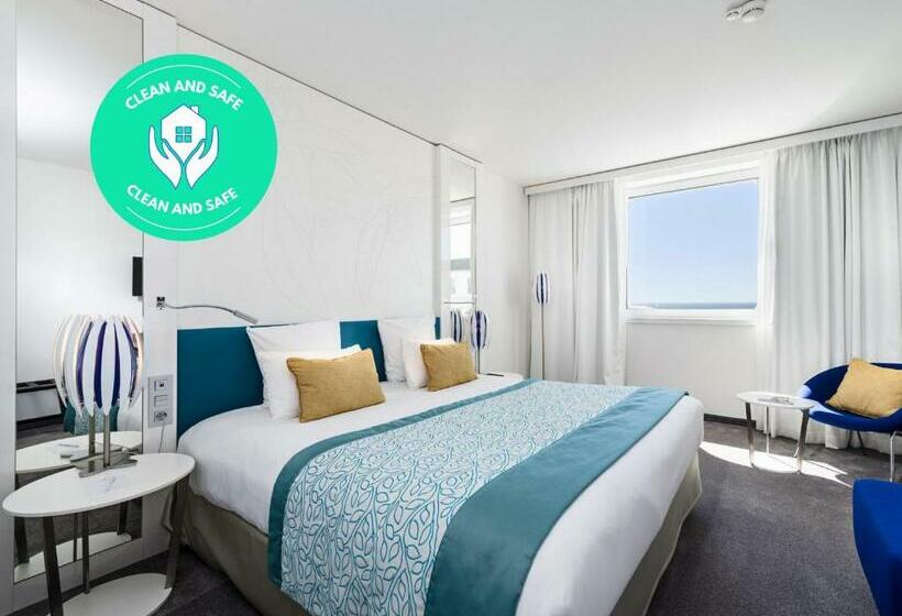 اتاق استاندارد با چشمانداز دریا, Golden Tulip Marseille Euromed