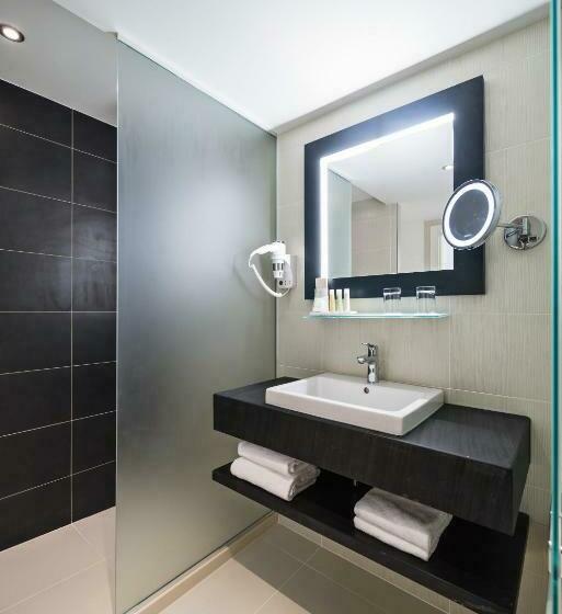 Номер Executive Кровать Кинг, Golden Tulip Marseille Euromed