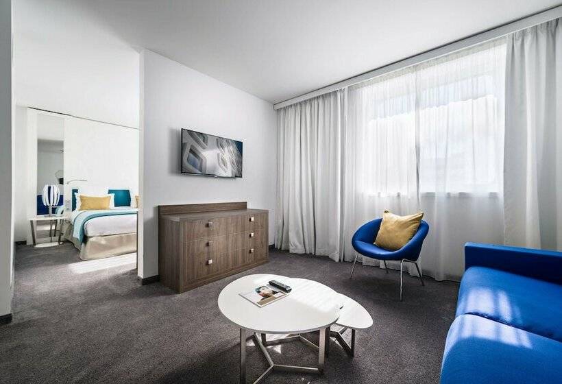 سوییت جونیور, Golden Tulip Marseille Euromed