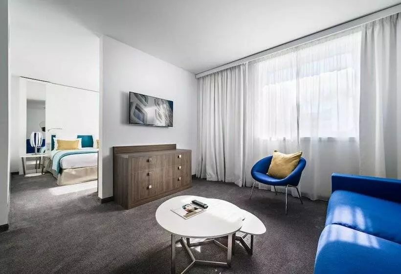 ジュニアスイート, Golden Tulip Marseille Euromed