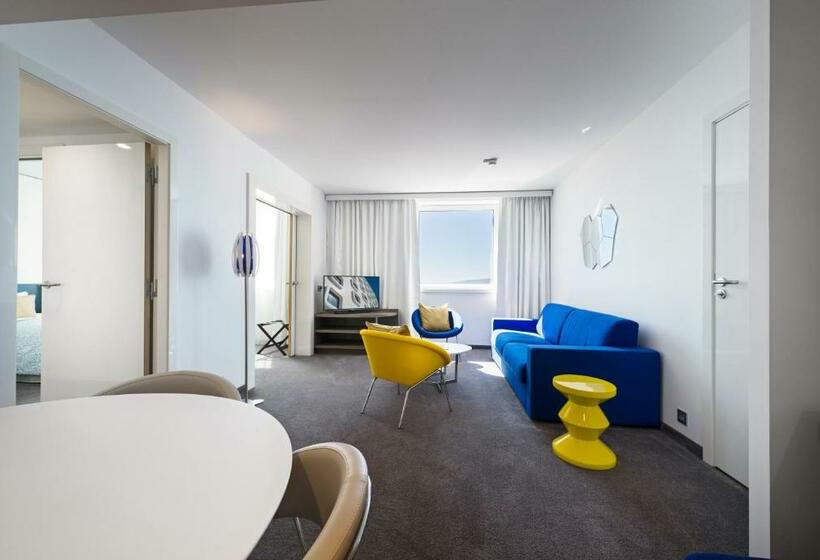 سوئیت اجرایی با چشمانداز دریا, Golden Tulip Marseille Euromed