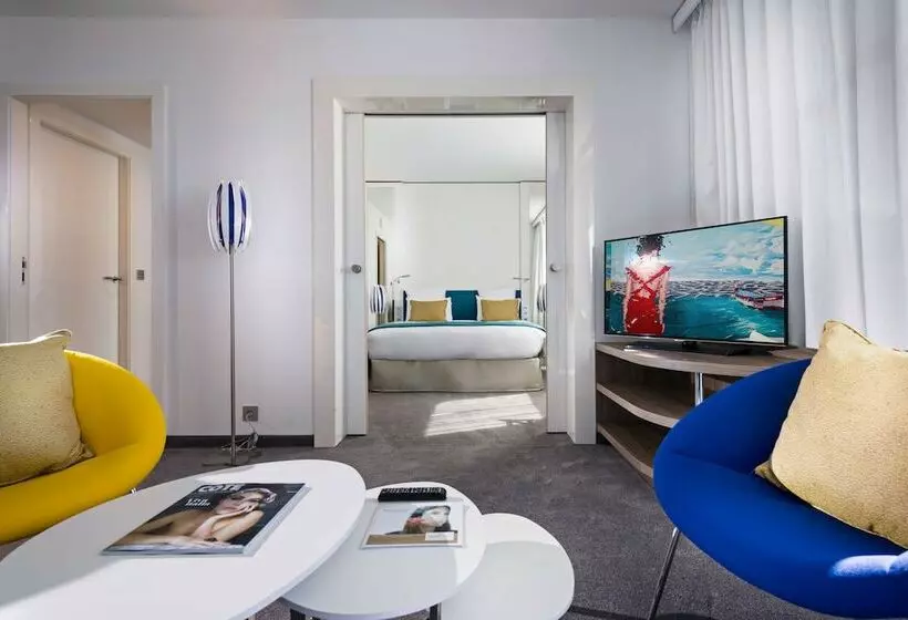 海の見えるエクゼクティブスイート, Golden Tulip Marseille Euromed