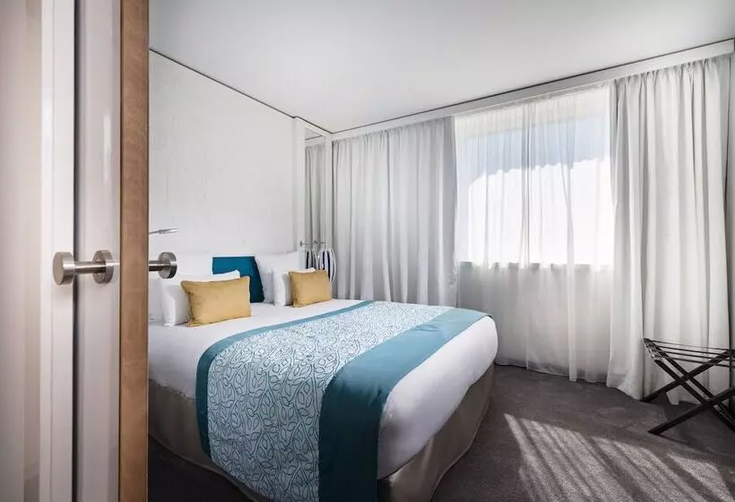 オーシャンビュースーペリアールーム, Golden Tulip Marseille Euromed