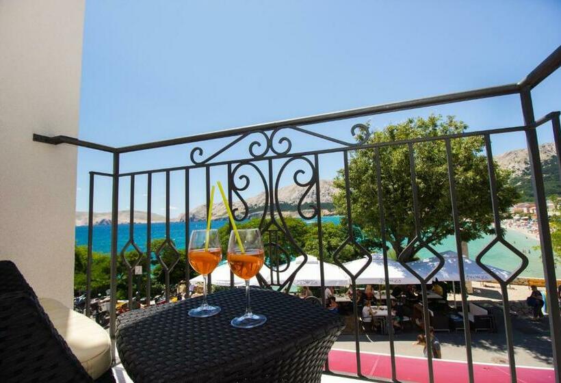 اتاق استاندارد با بالکن و چشمانداز دریا, Heritage Forza