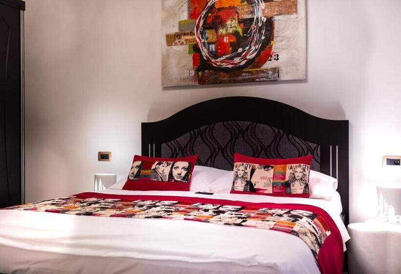 سوئیت با بالکن, Heritage Forza