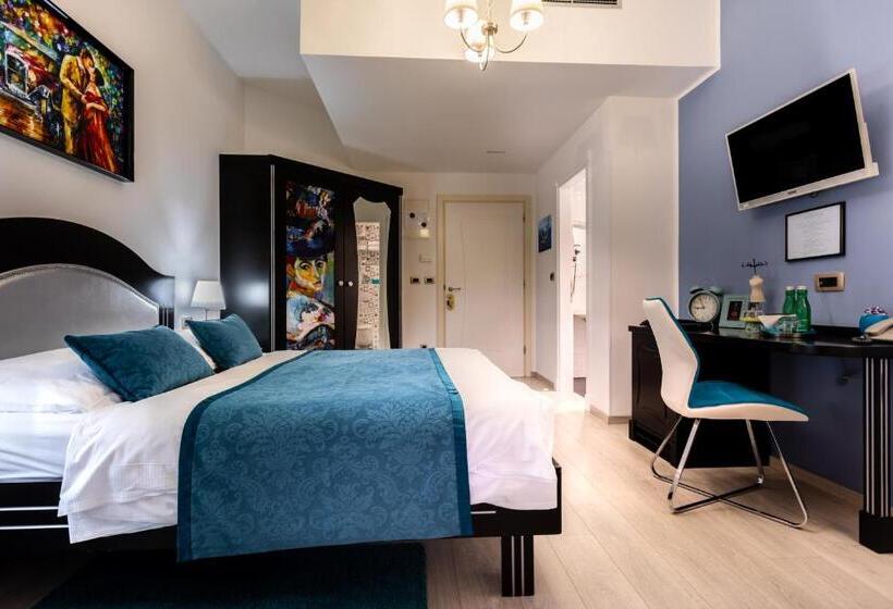 اتاق استاندارد با بالکن و چشمانداز دریا, Heritage Forza