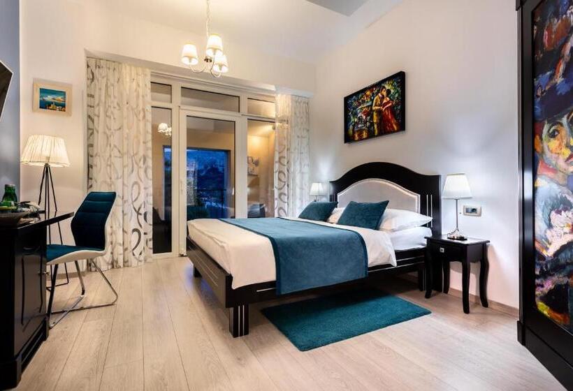 اتاق استاندارد با بالکن و چشمانداز دریا, Heritage Forza