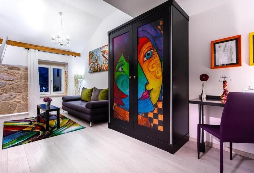 اتاق استاندارد با چشمانداز دریا, Heritage Forza