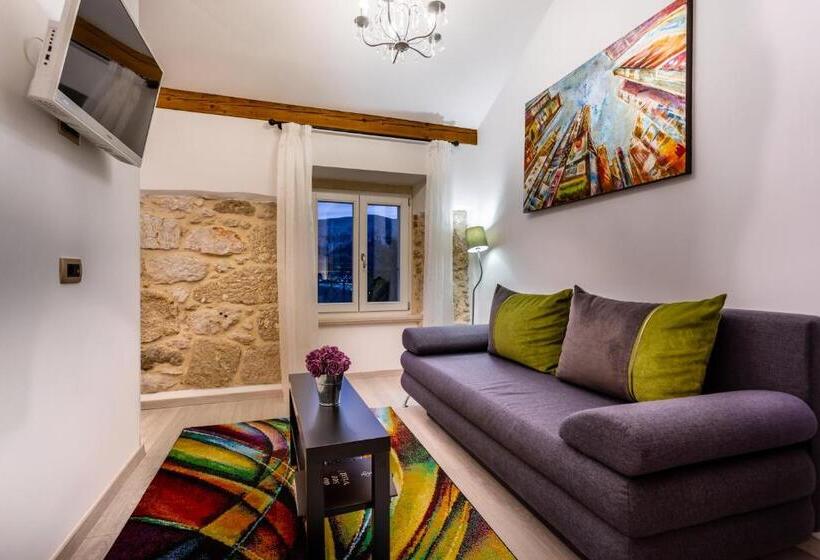 اتاق استاندارد با چشمانداز دریا, Heritage Forza