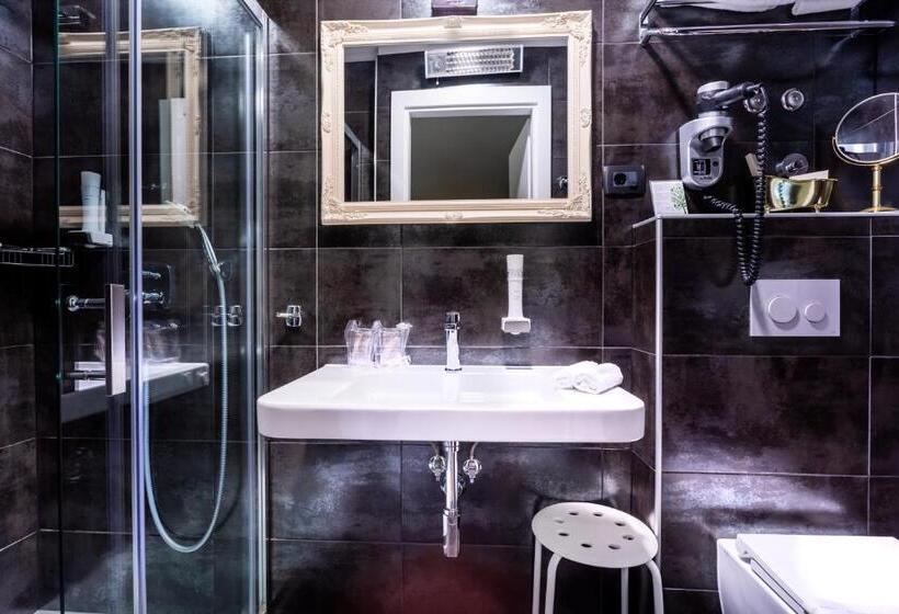 اتاق استاندارد با چشمانداز دریا, Heritage Forza