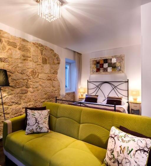 سوئیت با بالکن, Heritage Forza