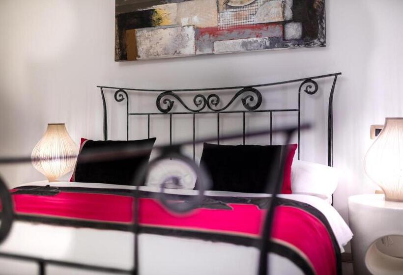 سوئیت با بالکن, Heritage Forza