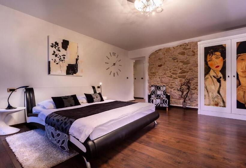 اتاق استاندارد با چشمانداز دریا, Heritage Forza