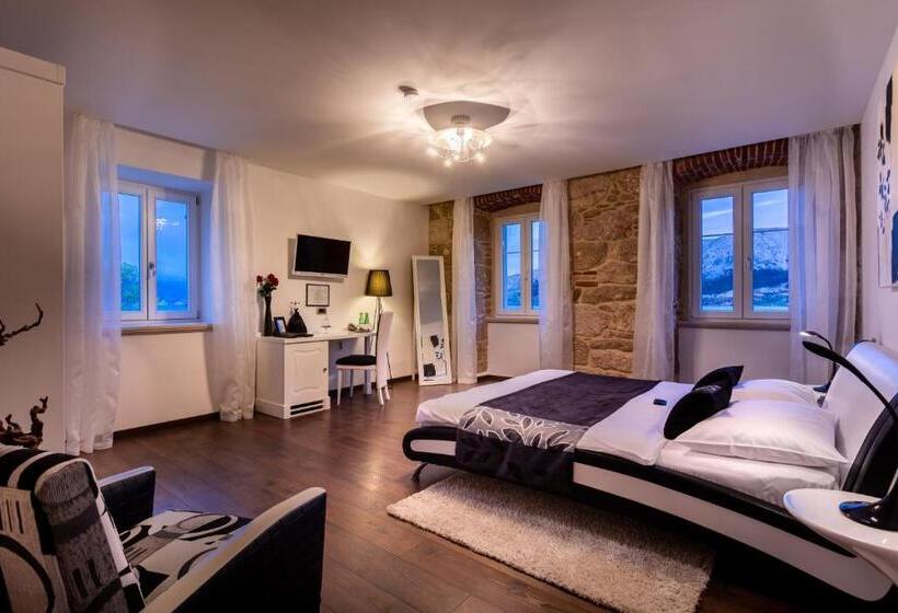 اتاق استاندارد با چشمانداز دریا, Heritage Forza