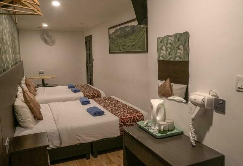 חדר דלוקס לארבעה, Highlanders