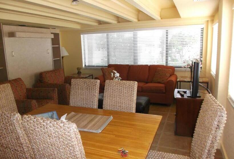דירת שני חדרים, Hollywood Sands Resort