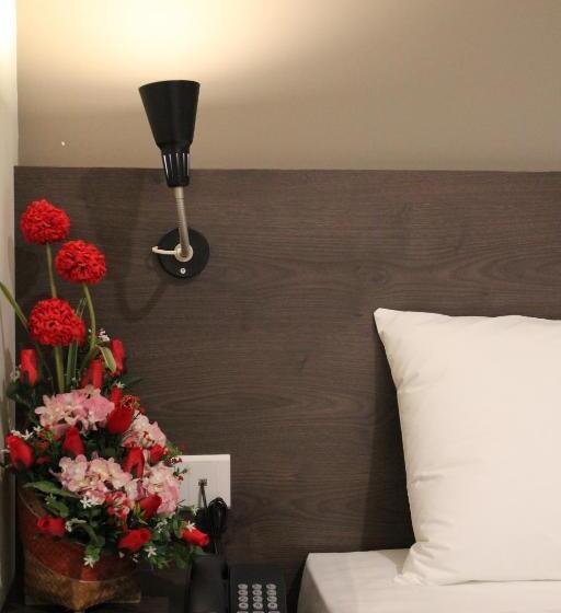 غرفة ديلوكس فردية, Kl