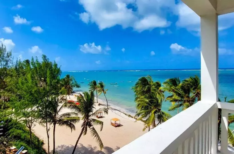 اتاق لوکس با چشم‌انداز دریا, Prideinn Paradise Beach Resort & Spa Mombasa