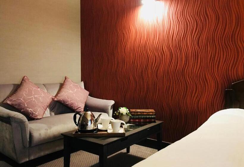 Номер Стандарт, Shakespeare