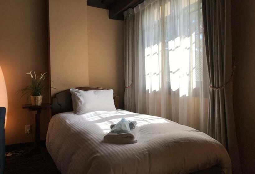 Номер Deluxe, Shakespeare