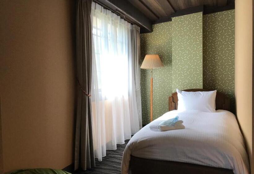 Номер Deluxe, Shakespeare