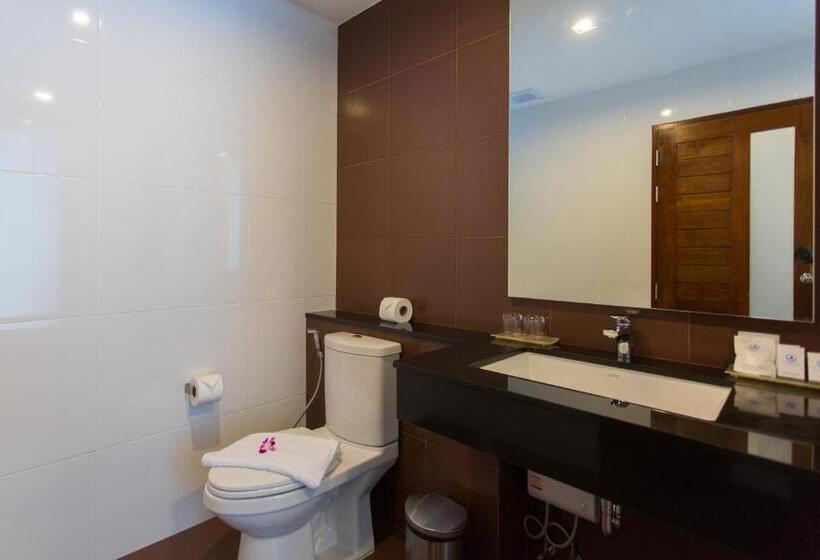 חדר משפחתי, The Phu Beach Hotel   Sha Plus