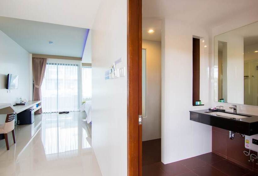 디럭스 룸, The Phu Beach Hotel   Sha Plus