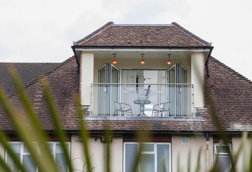 חדר סטנדרט עם מרפסת, Elmcroft Guest House